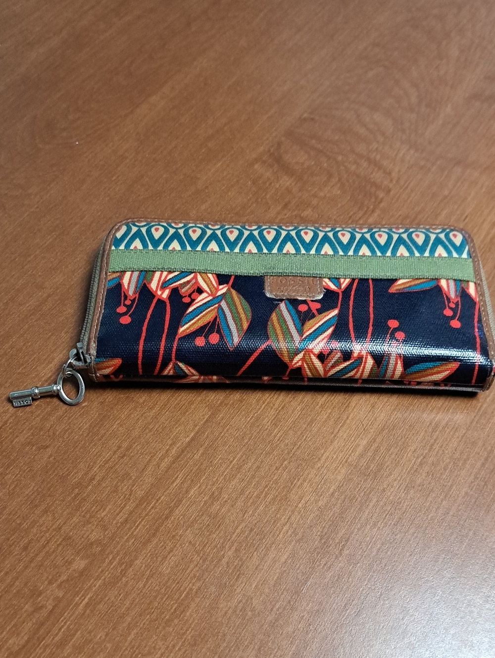 Fossil key-per Zip-Around Wallet in Navy with Teal Accents